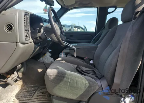 2005 Chevrolet Silverado K1500 z USA, uszkodzony, nr VIN 2GCEK13T751316986